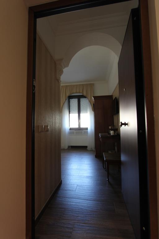 Area Sacra Relais Bed & Breakfast Roma Ngoại thất bức ảnh